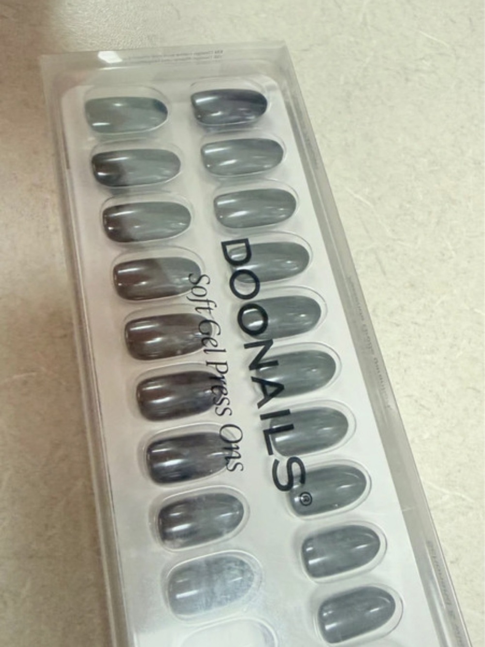 New DooNails Soft Gel Press-On Nails โ Medium Round - Black Pearl